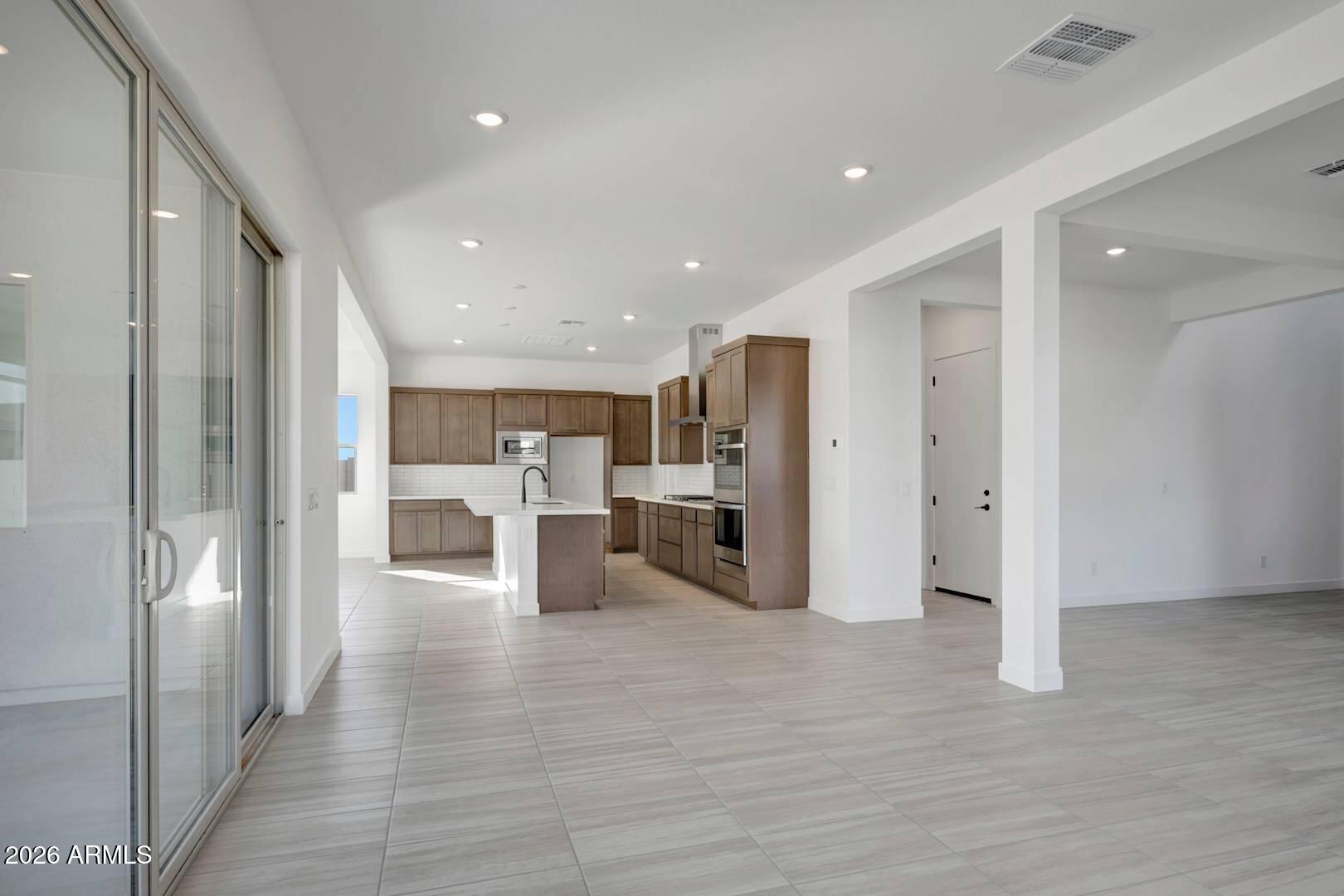 2337 E LECCINO Drive