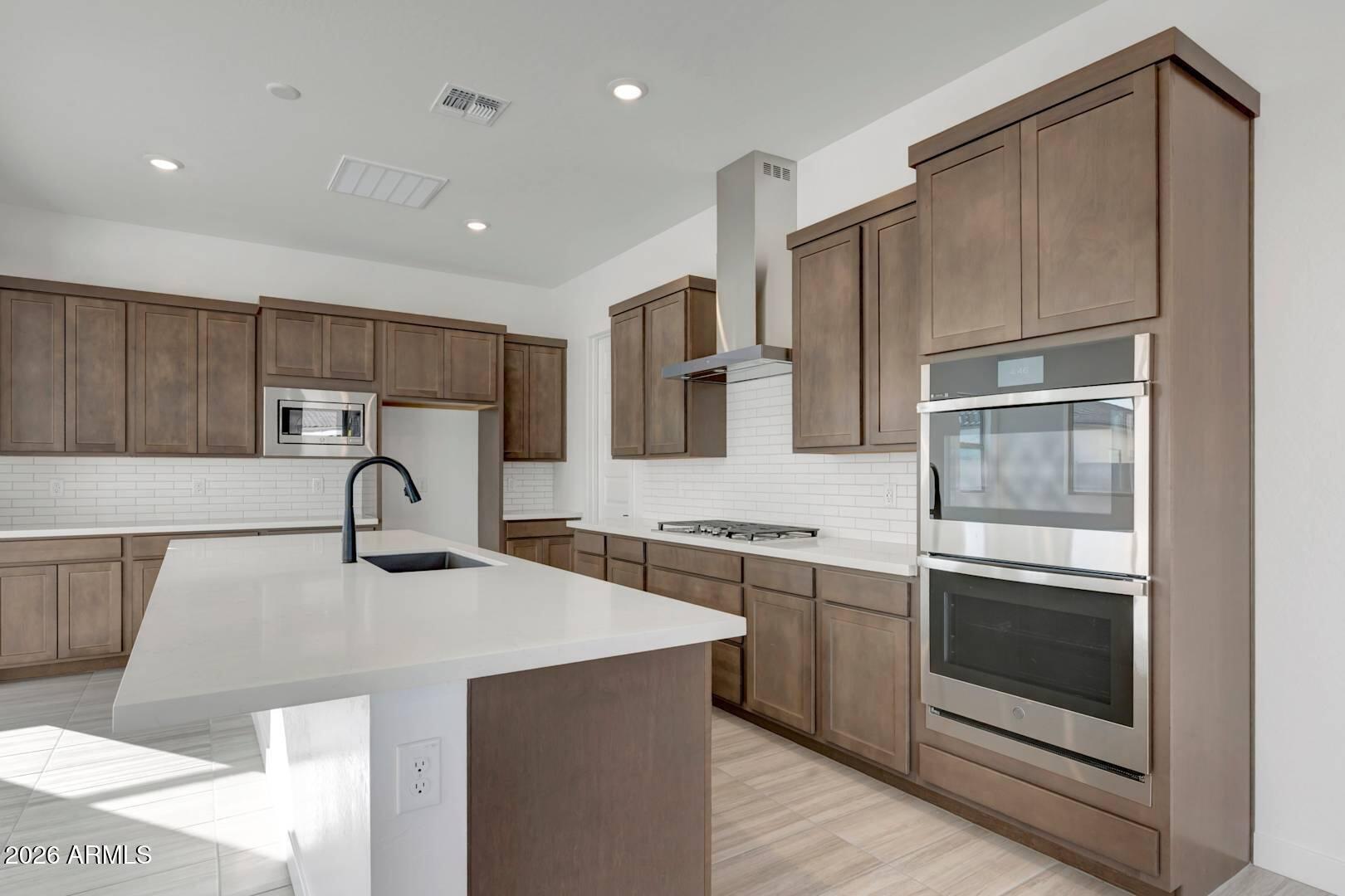 2337 E LECCINO Drive