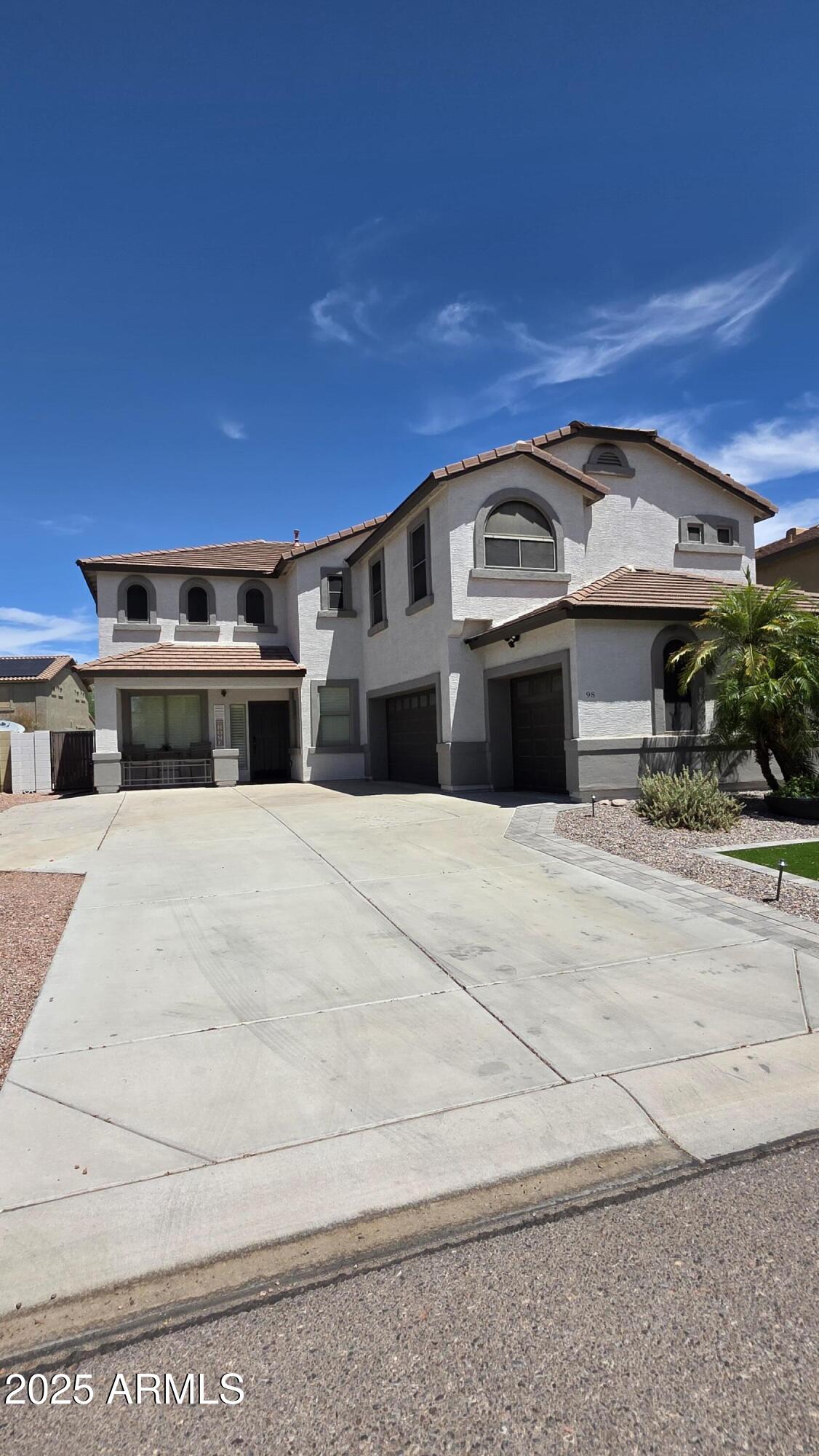 98 W CASTLE ROCK Road