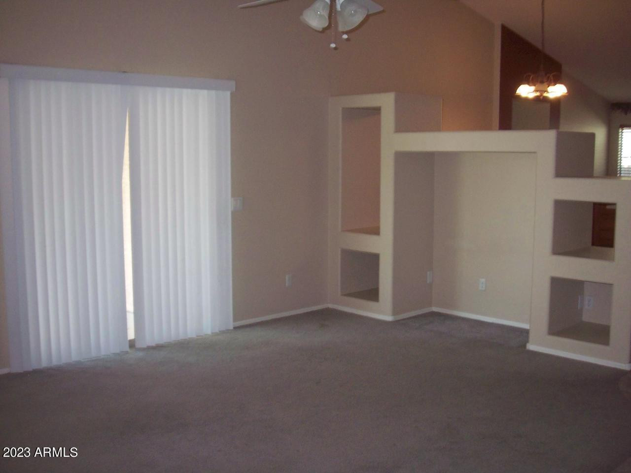 10945 W Loma Lane