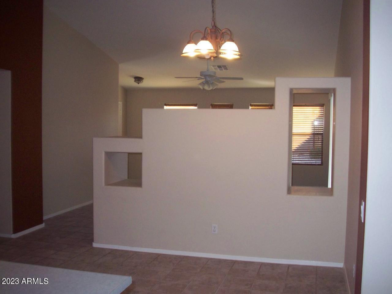 10945 W Loma Lane
