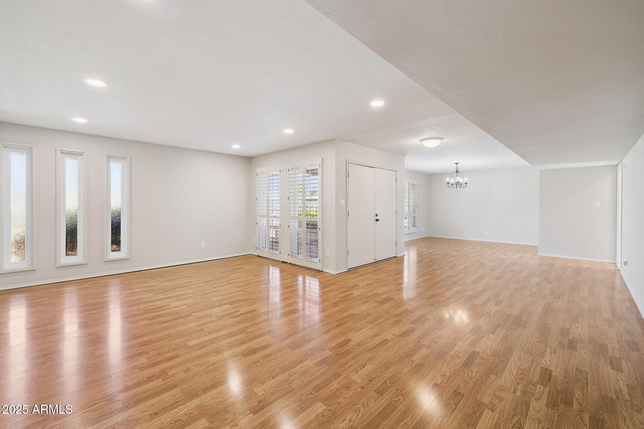 Homes for Sale in Queen Creek Arizona 3 8590 E VIA DE DORADO --