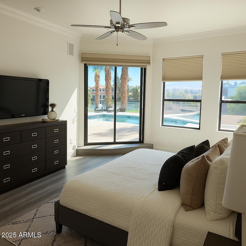 9943 E ISLAND Circle