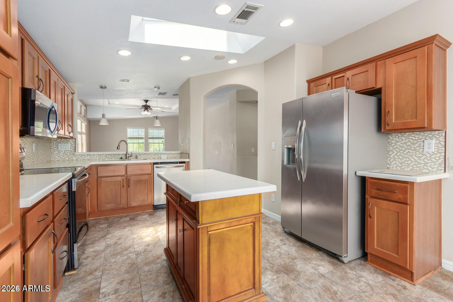 3301 S GOLDFIELD Road 4027