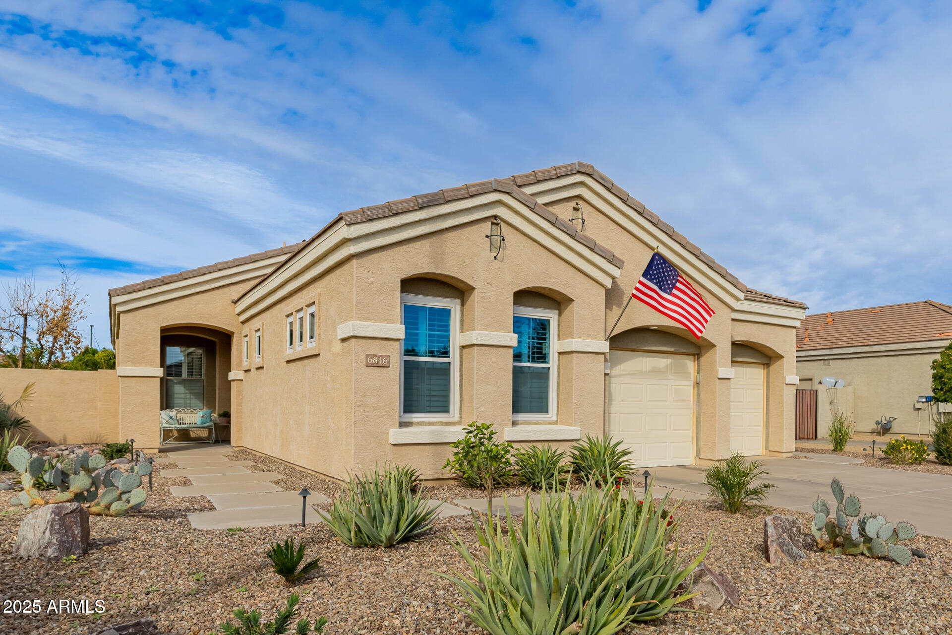 6816 S PINEHURST Drive