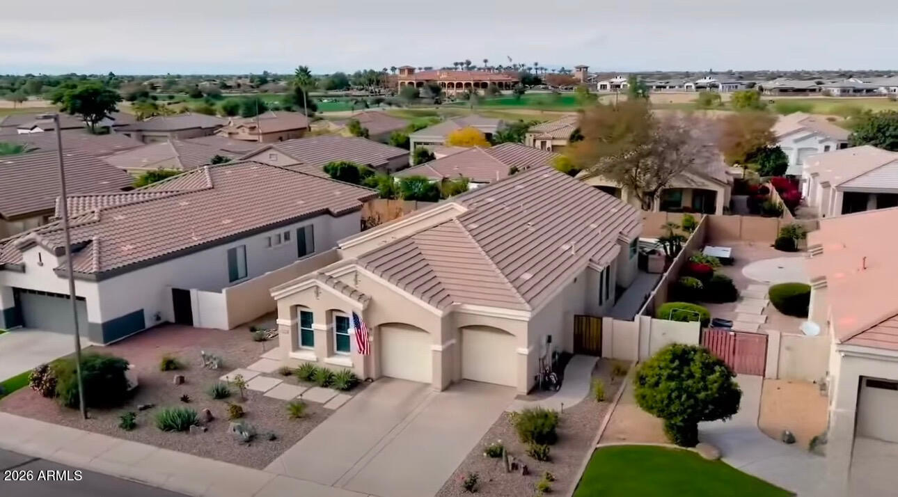 6816 S PINEHURST Drive