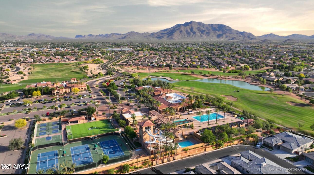 6816 S PINEHURST Drive