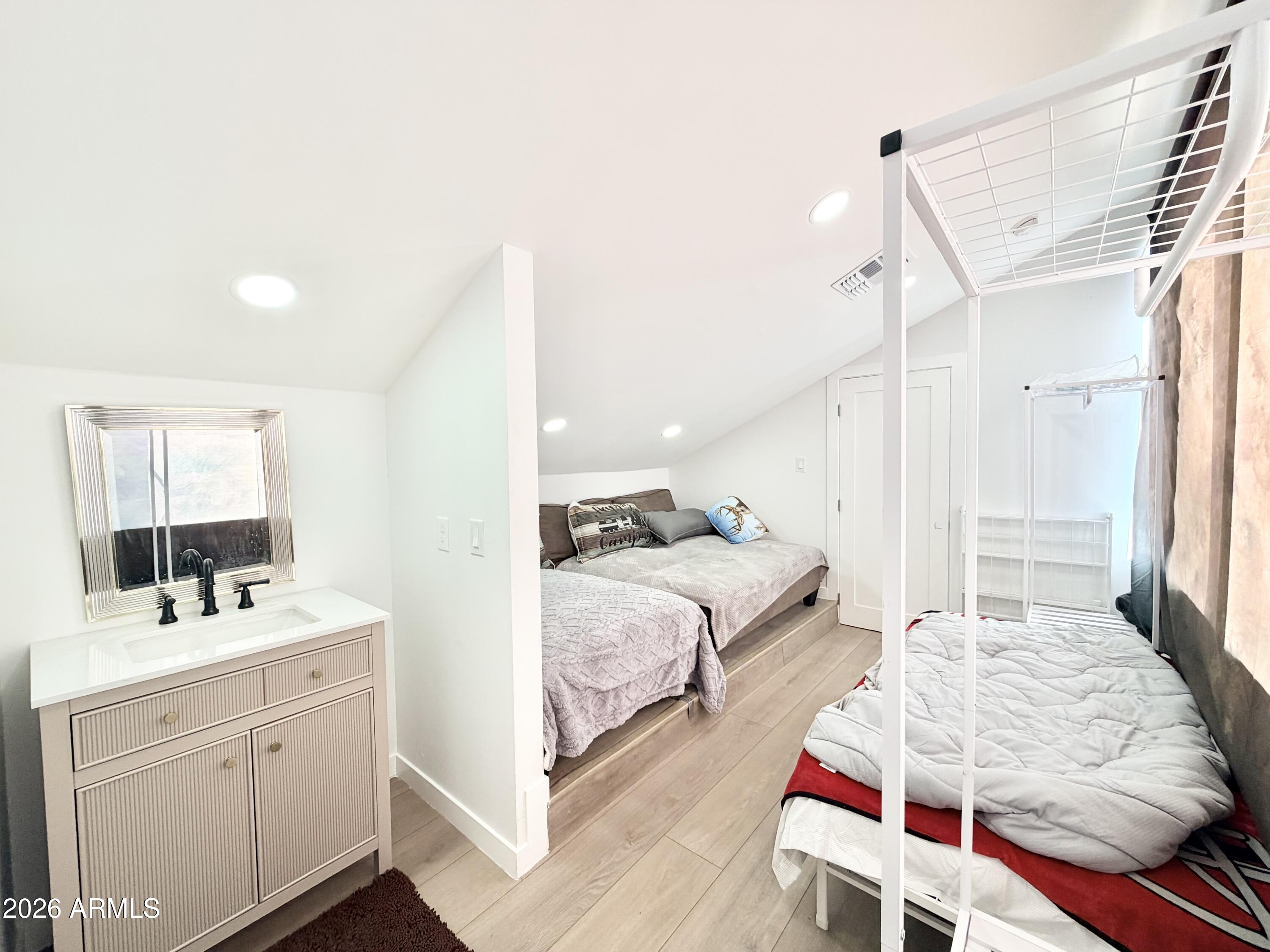 GRAND VIEW ESTATES UNIT 2 - Residential