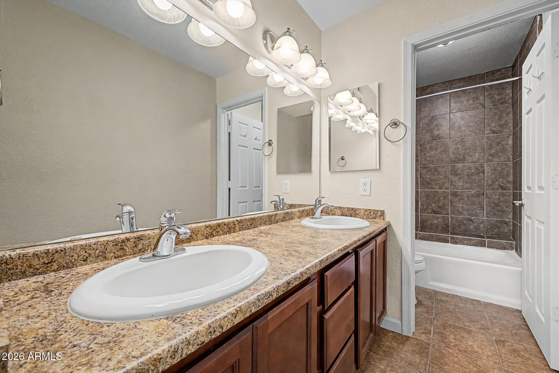 MILANO TERRACE PRIVATE RESIDENCES CONDOMINIUM - Residential
