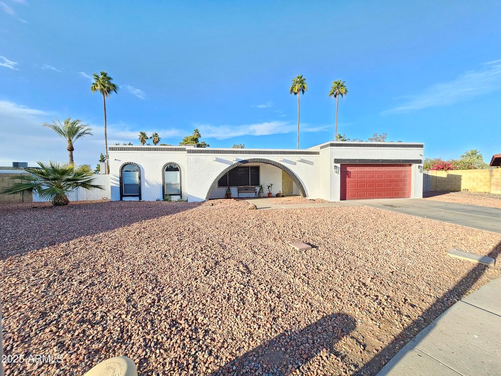 Photo of 8227 N 47th Drive, Glendale, AZ 85302 (MLS # 6969634)