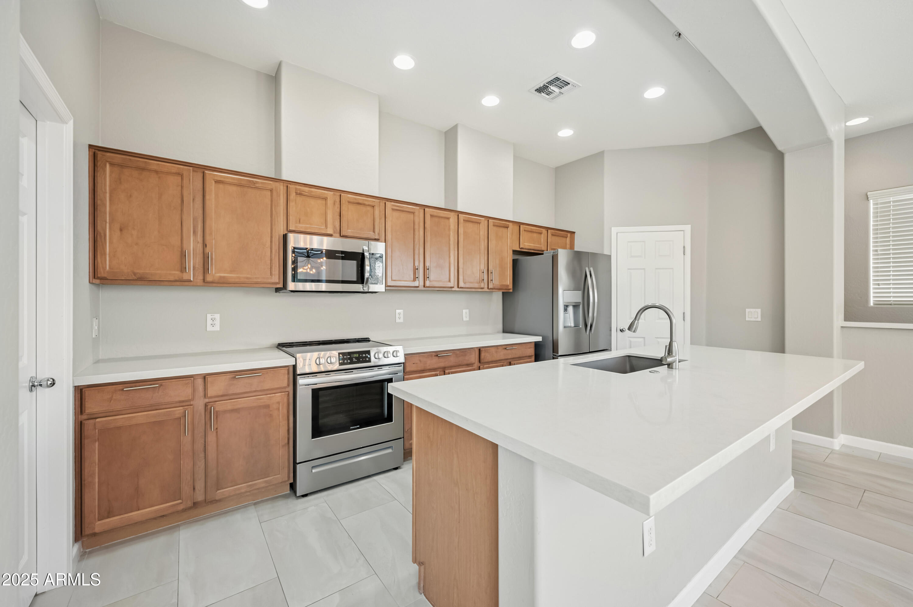 42424 N GAVILAN PEAK Parkway 7206