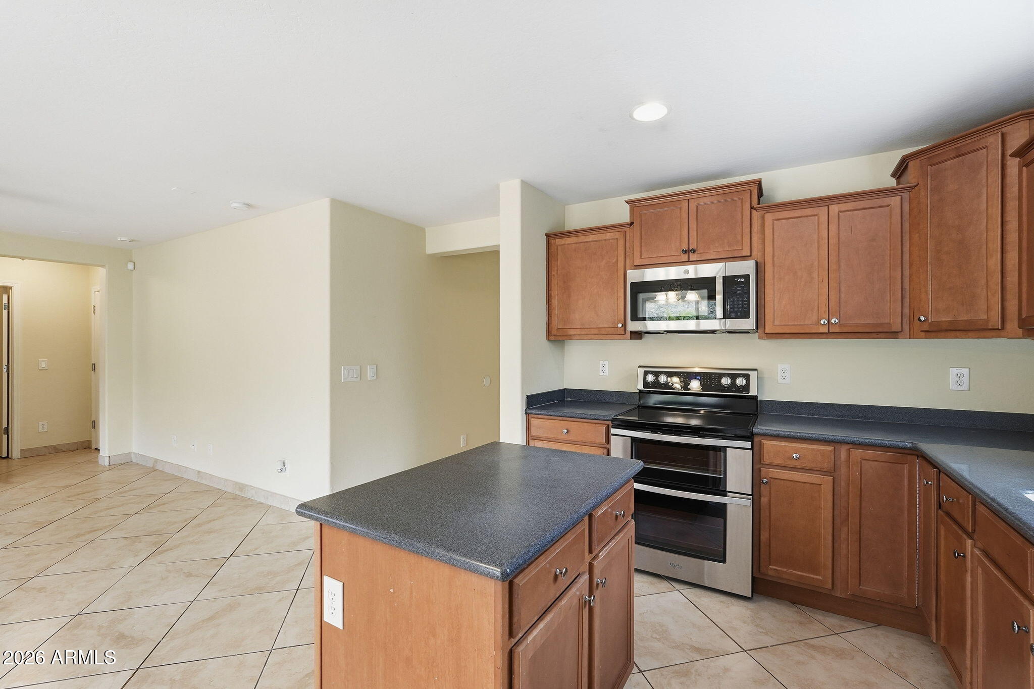 4738 W JUNIPER Avenue