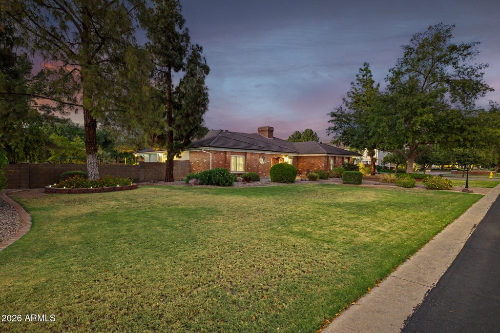 Photo of 834 E San Angelo Avenue, Gilbert, AZ 85234 (MLS # 7081465)
