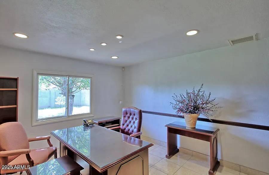 3333 E THUNDERBIRD Road