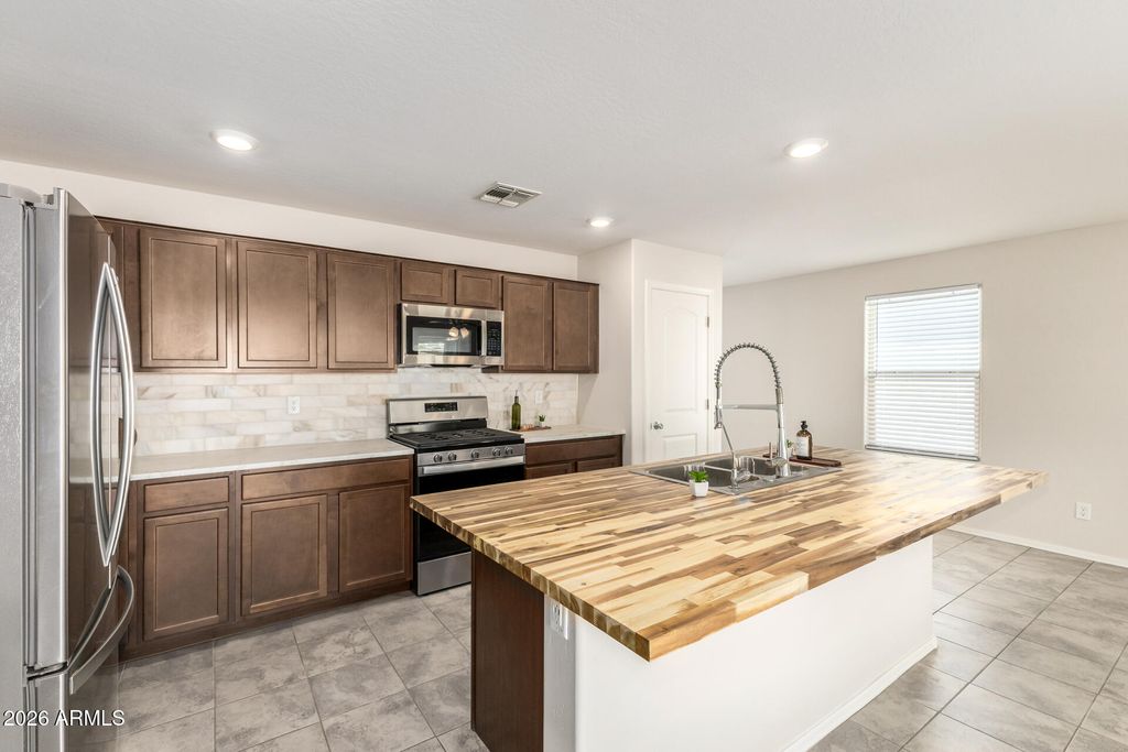 Photo of 36618 W San Sisto Avenue, Maricopa, AZ 85138 (MLS # 7002382)