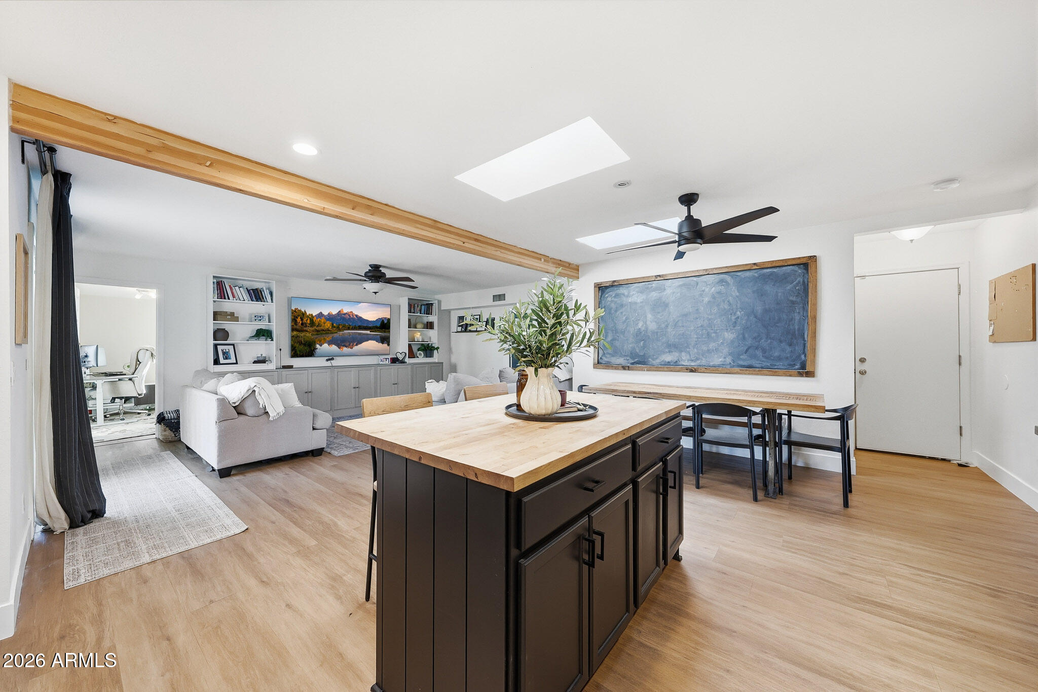 3317 E BLOOMFIELD Road