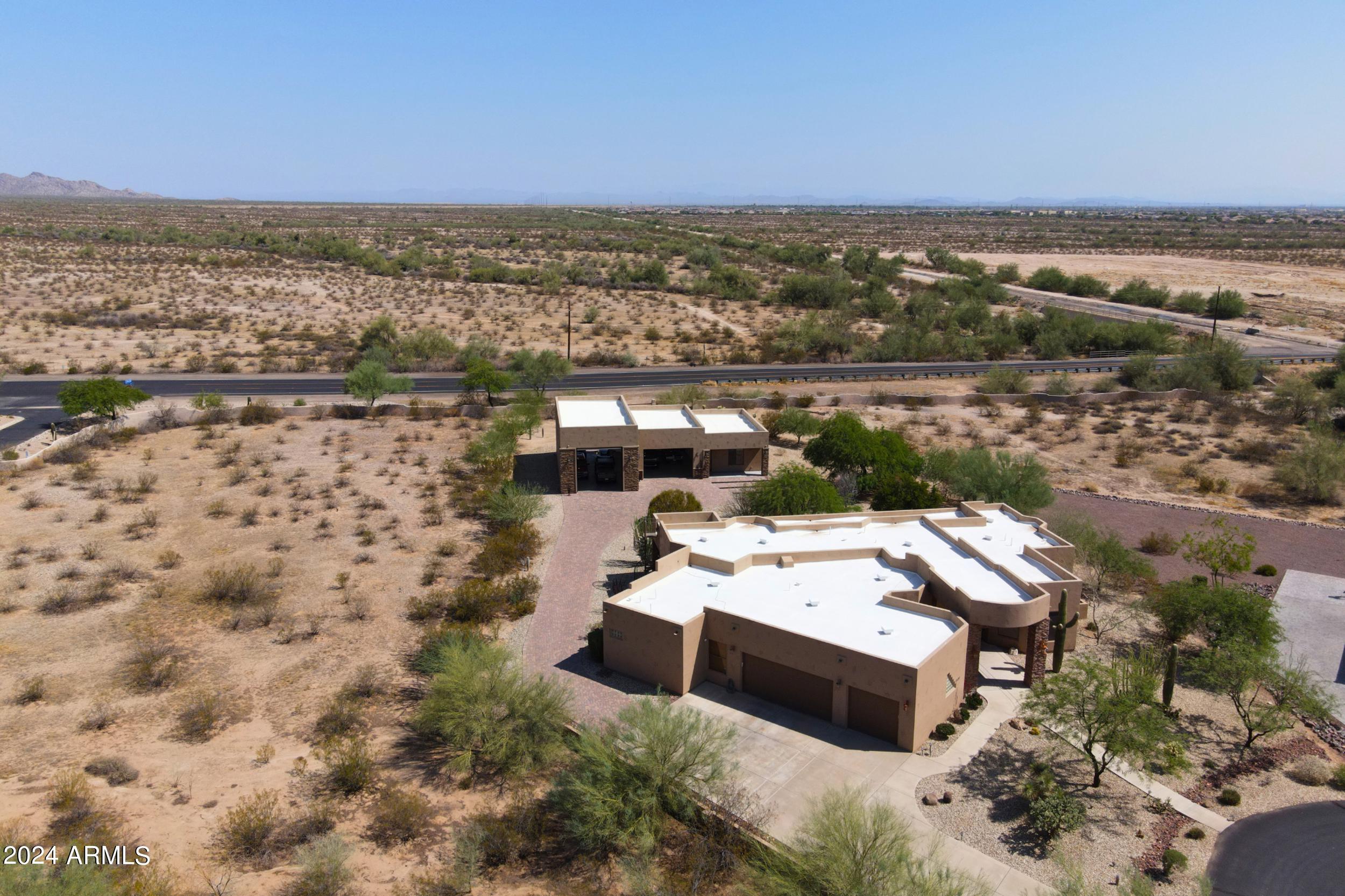 19132 W TOWNLEY Court