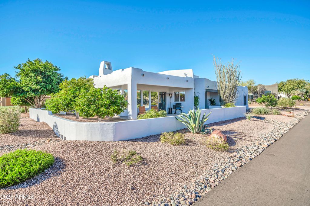 Photo of 25810 N Abajo Drive, Rio Verde, AZ 85263 (MLS # 6951573)