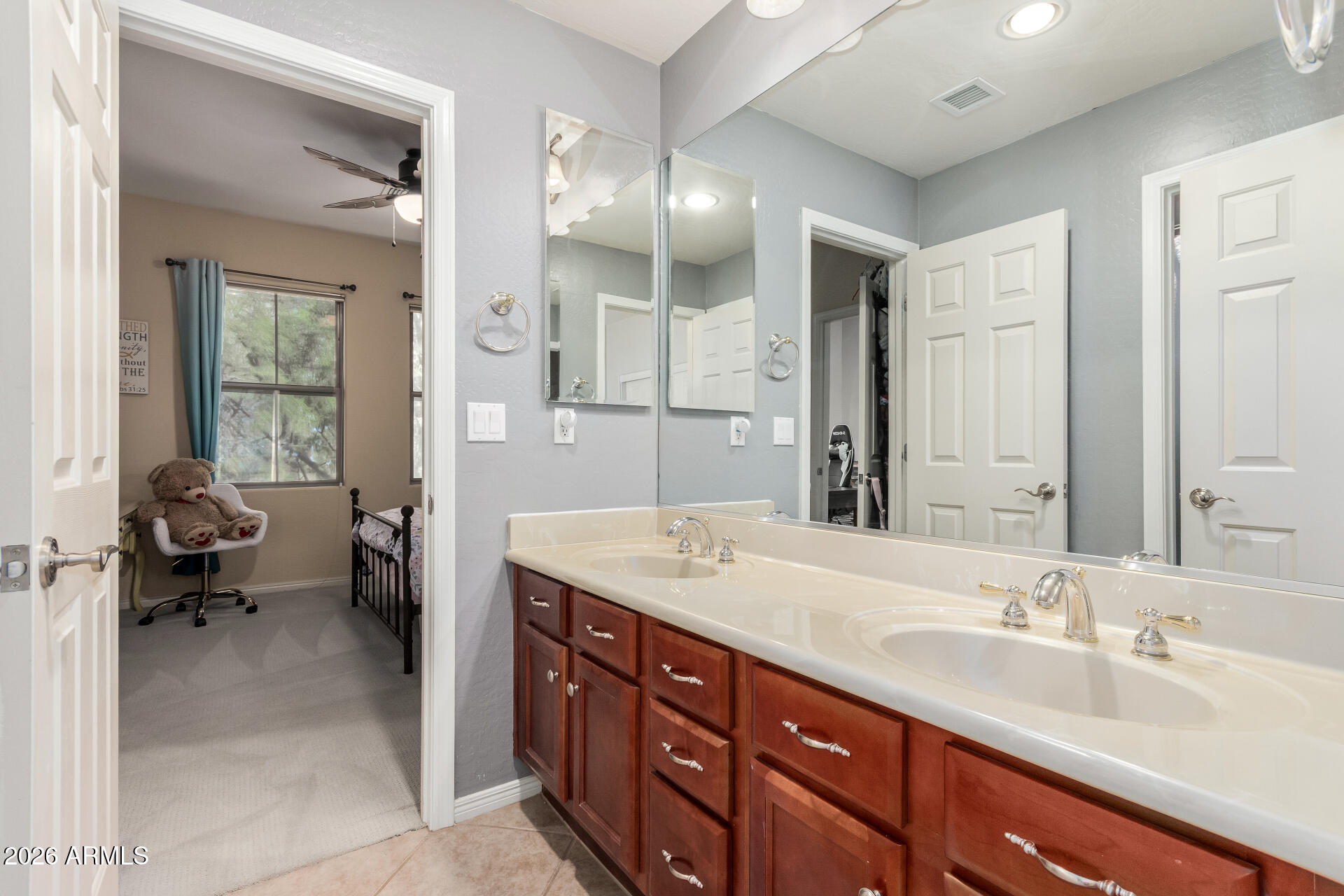 Phoenix, Arizona, 85085, United States, 5 Bedrooms Bedrooms, ,4 BathroomsBathrooms,Residential,Active,2035091
