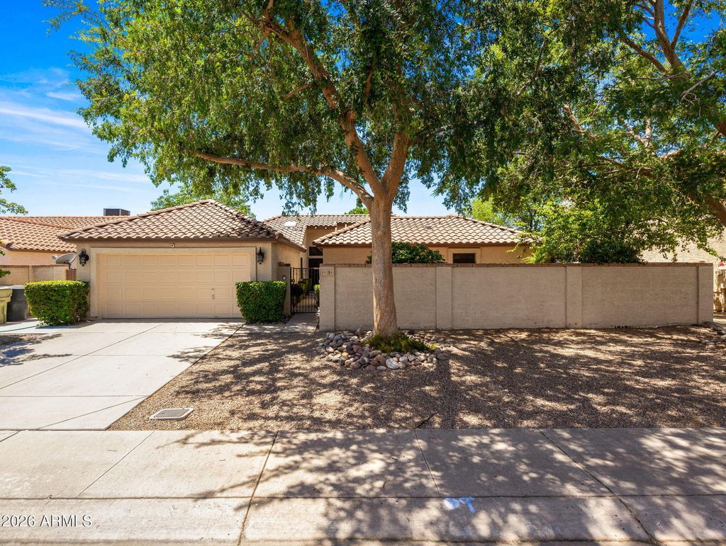 Photo of 10234 N 54th Drive, Glendale, AZ 85302 (MLS # 7021860)