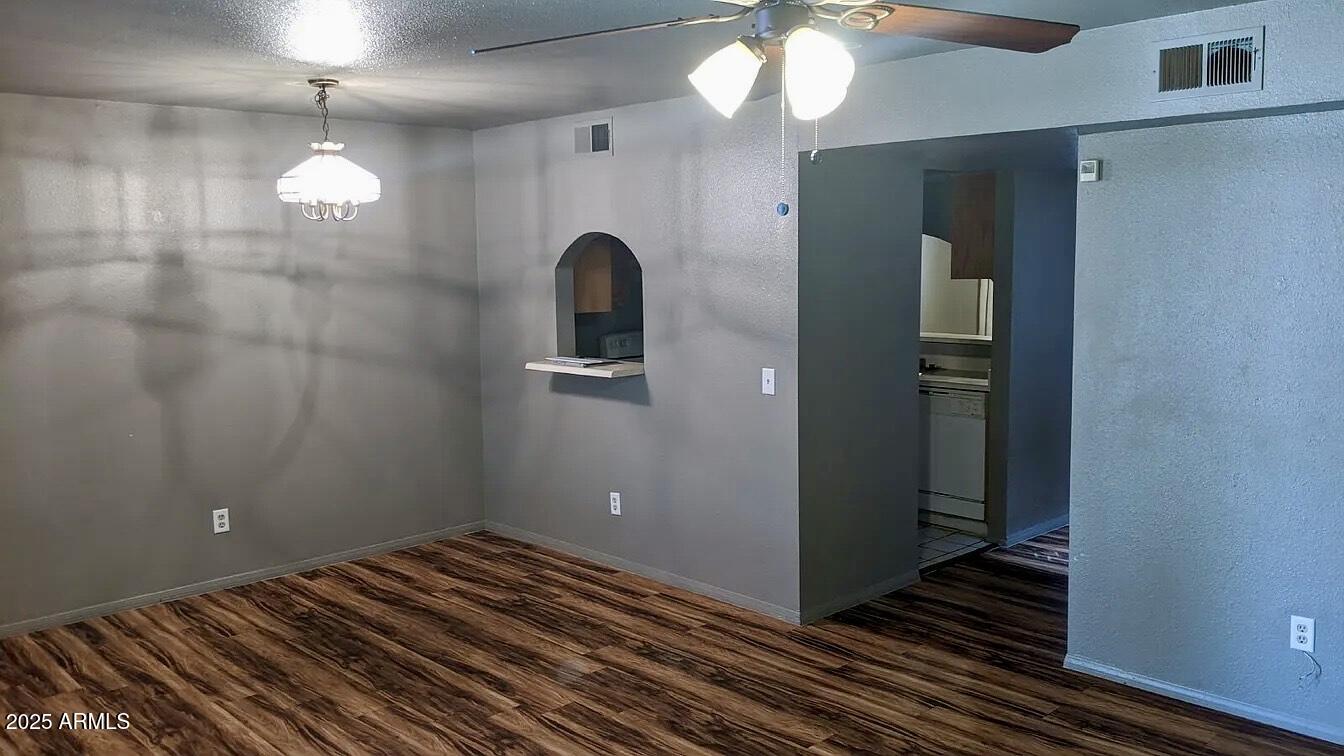 635 W 13TH Street
