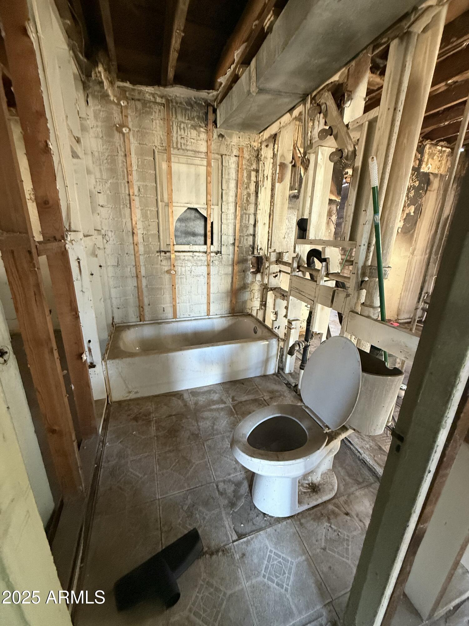 2509 W WASHINGTON Street