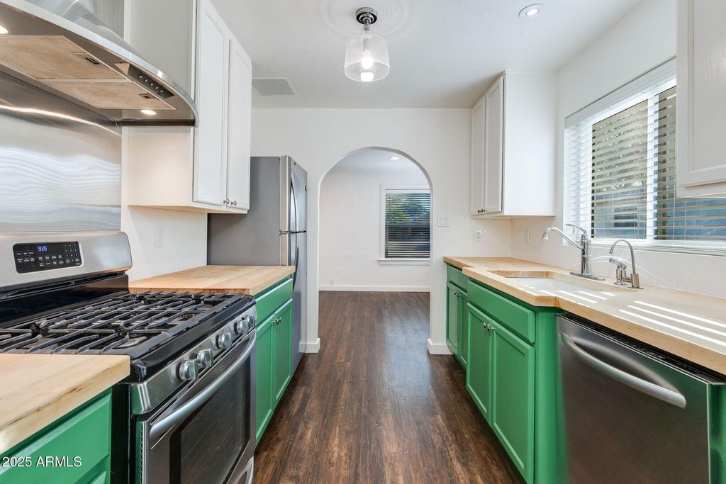 Photo of 488 N Washington Street, Chandler, AZ 85225 (MLS # 6957906)