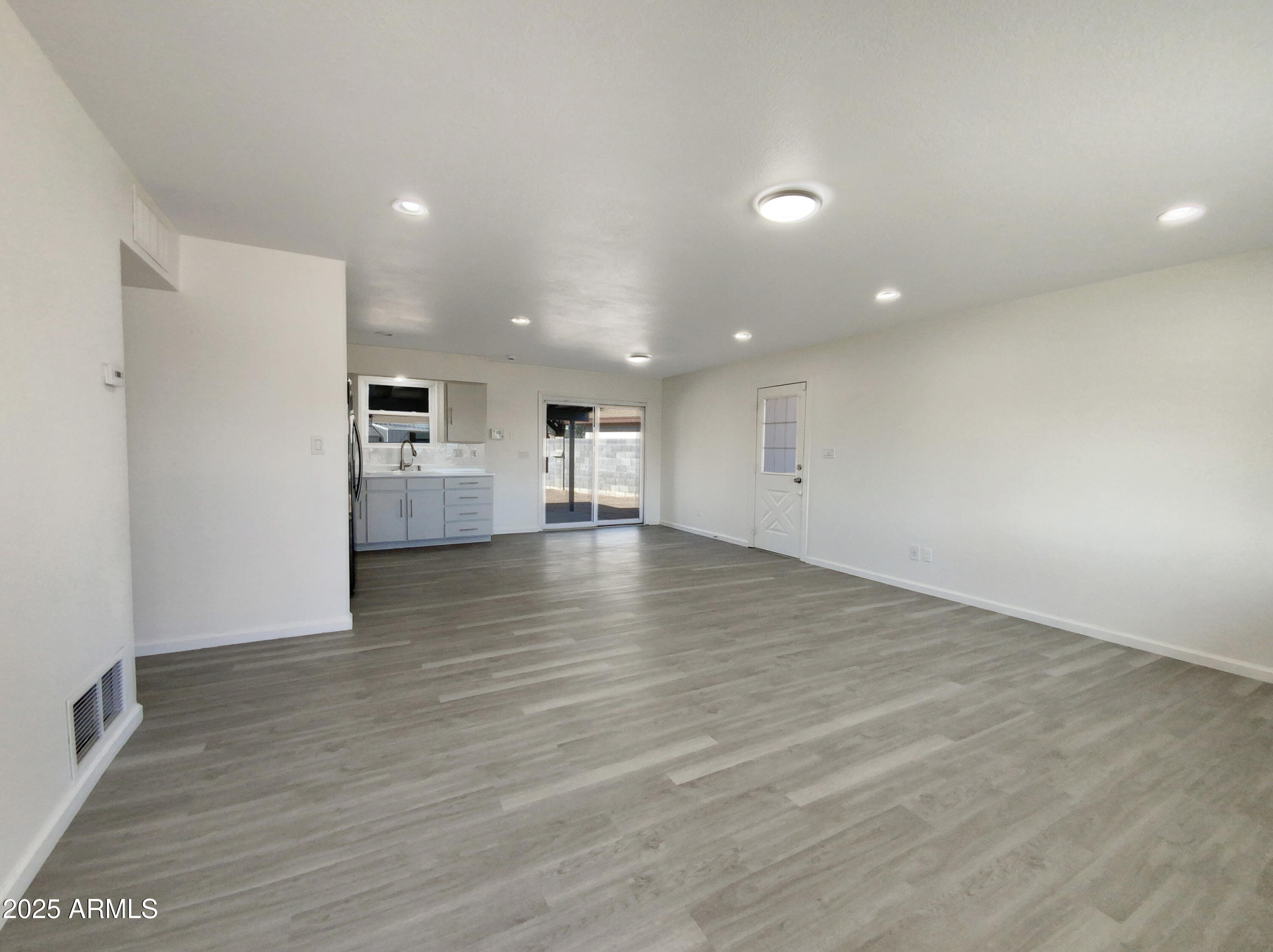 470 S DALEY --