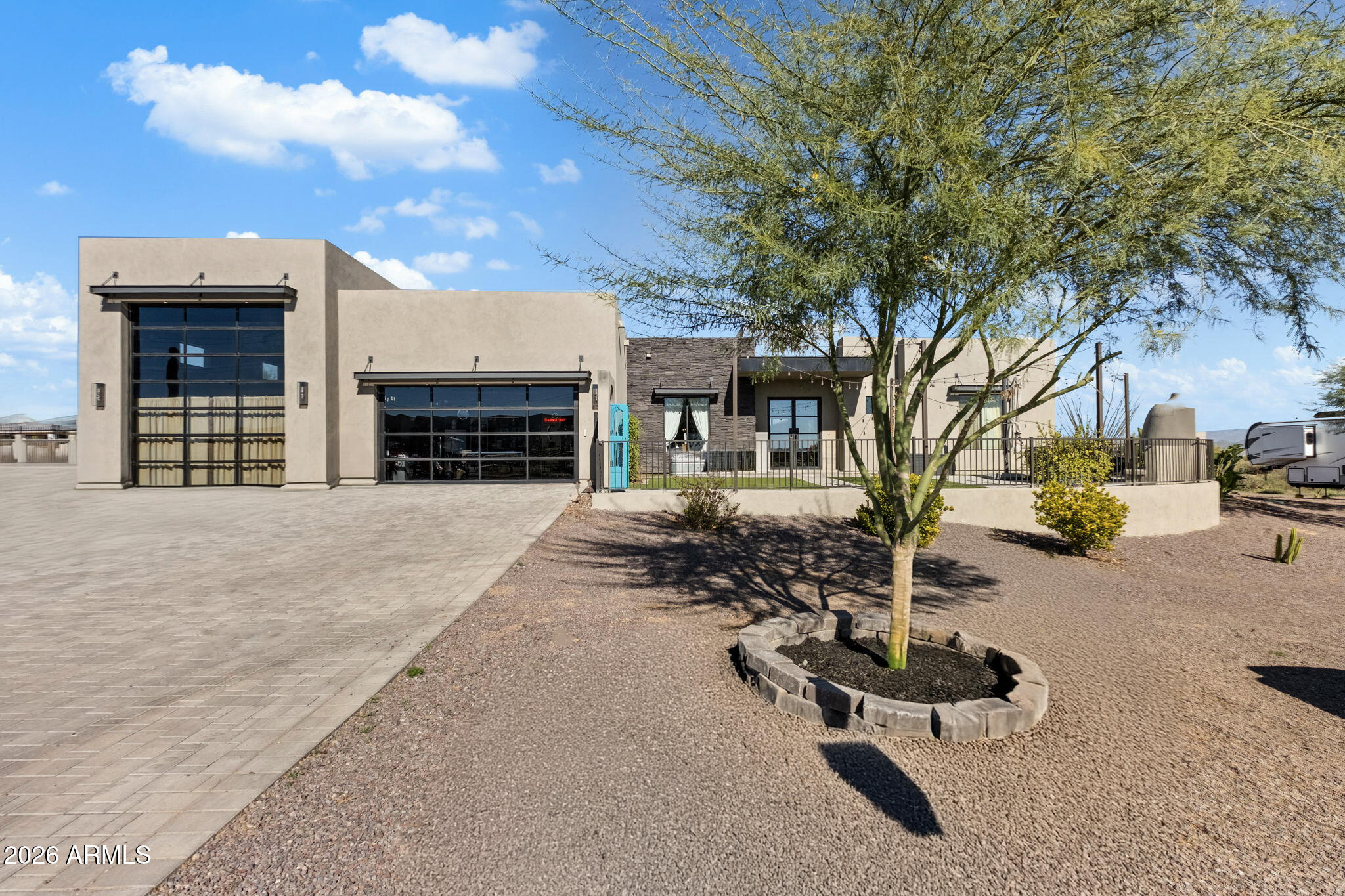 13936 E Dyer Lane