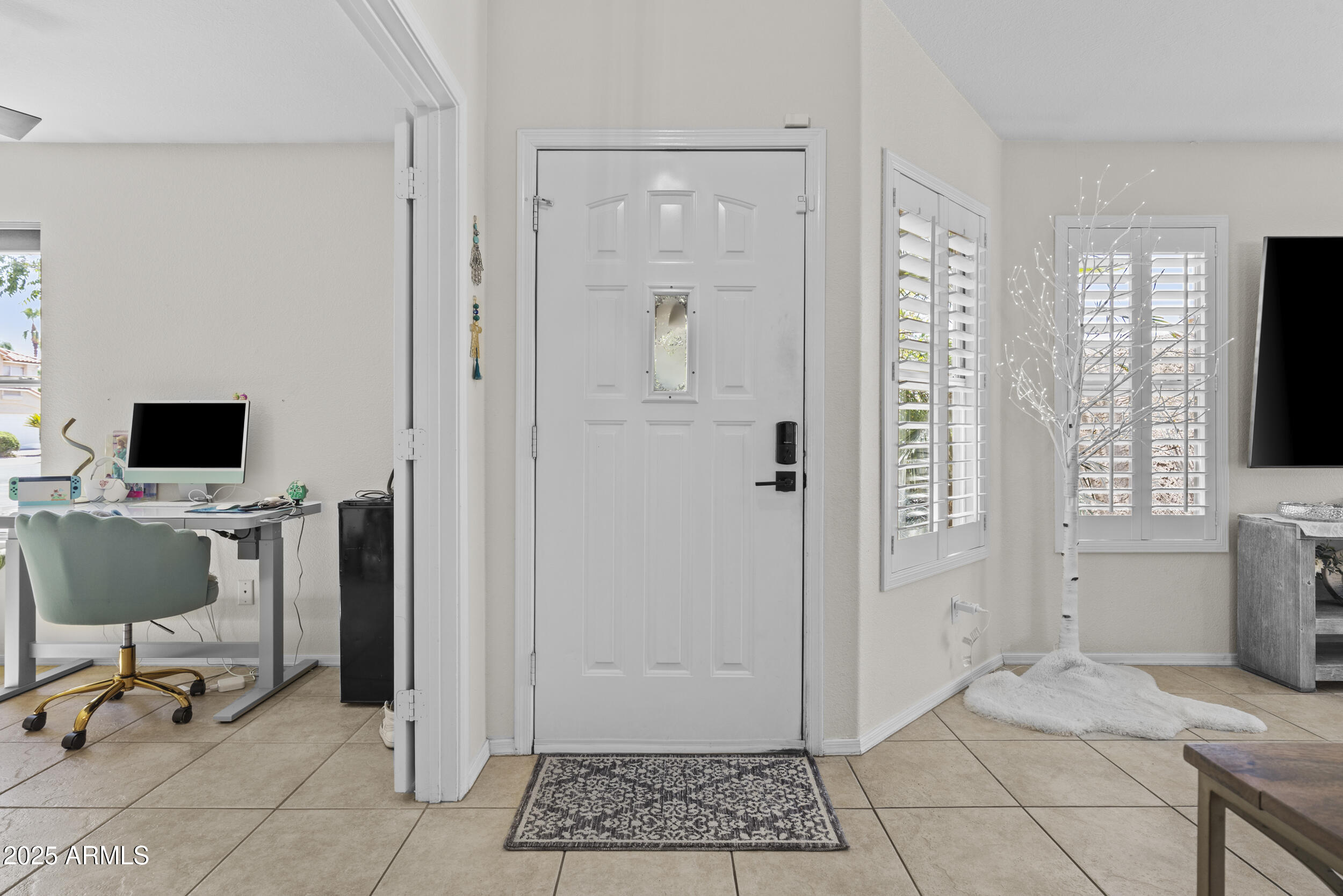 1162 W BLUEBIRD Drive