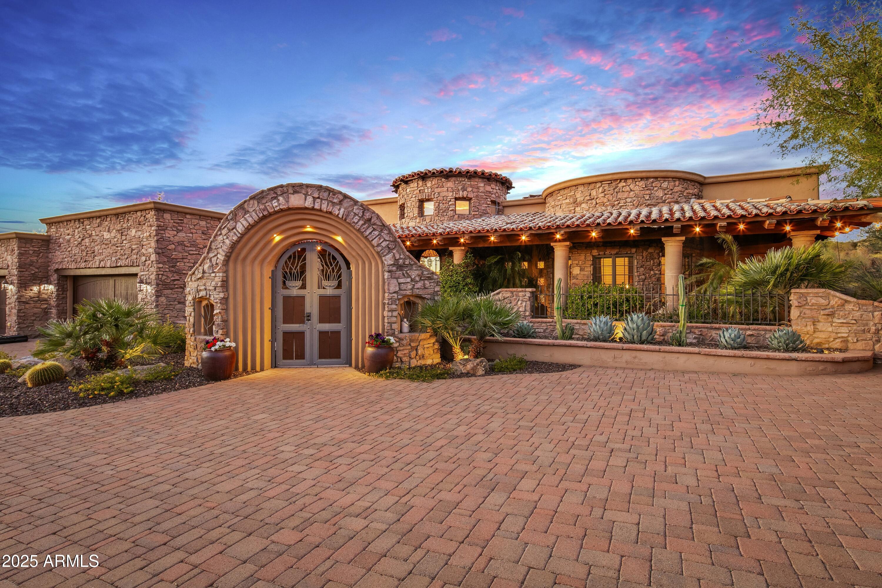 9533 E RISING SUN Drive