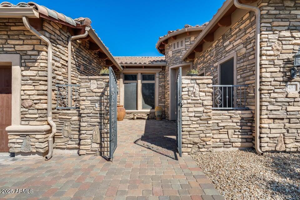 4053 N SAGE CREEK Circle