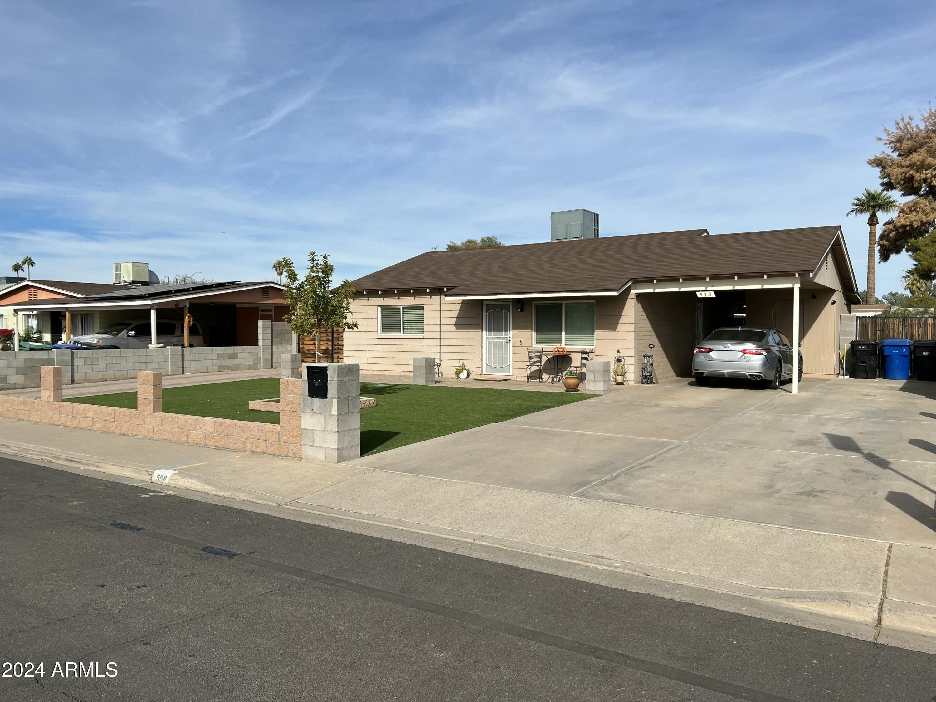 538 E Glade Avenue