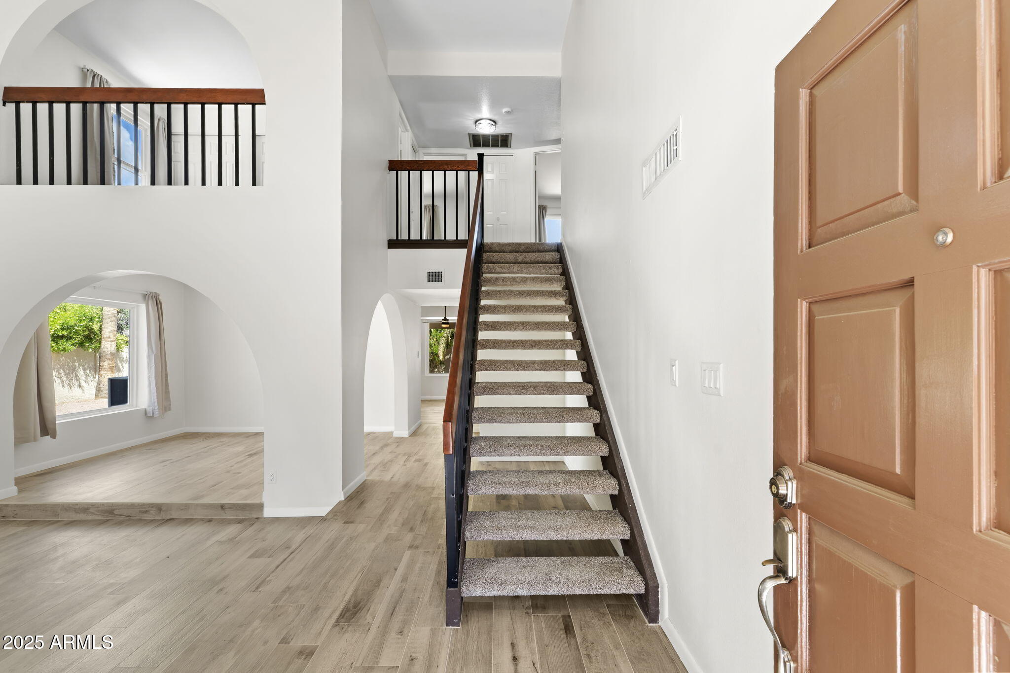 2619 S Los Altos --