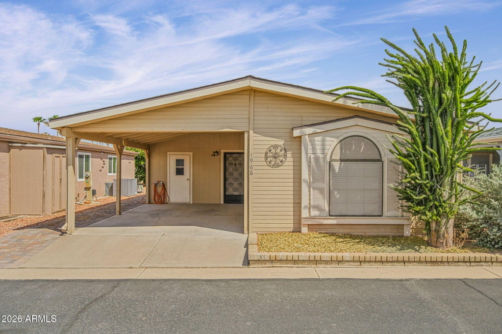 Photo of 1968 E Torrey Pines Lane, Chandler, AZ 85249 (MLS # 7081325)