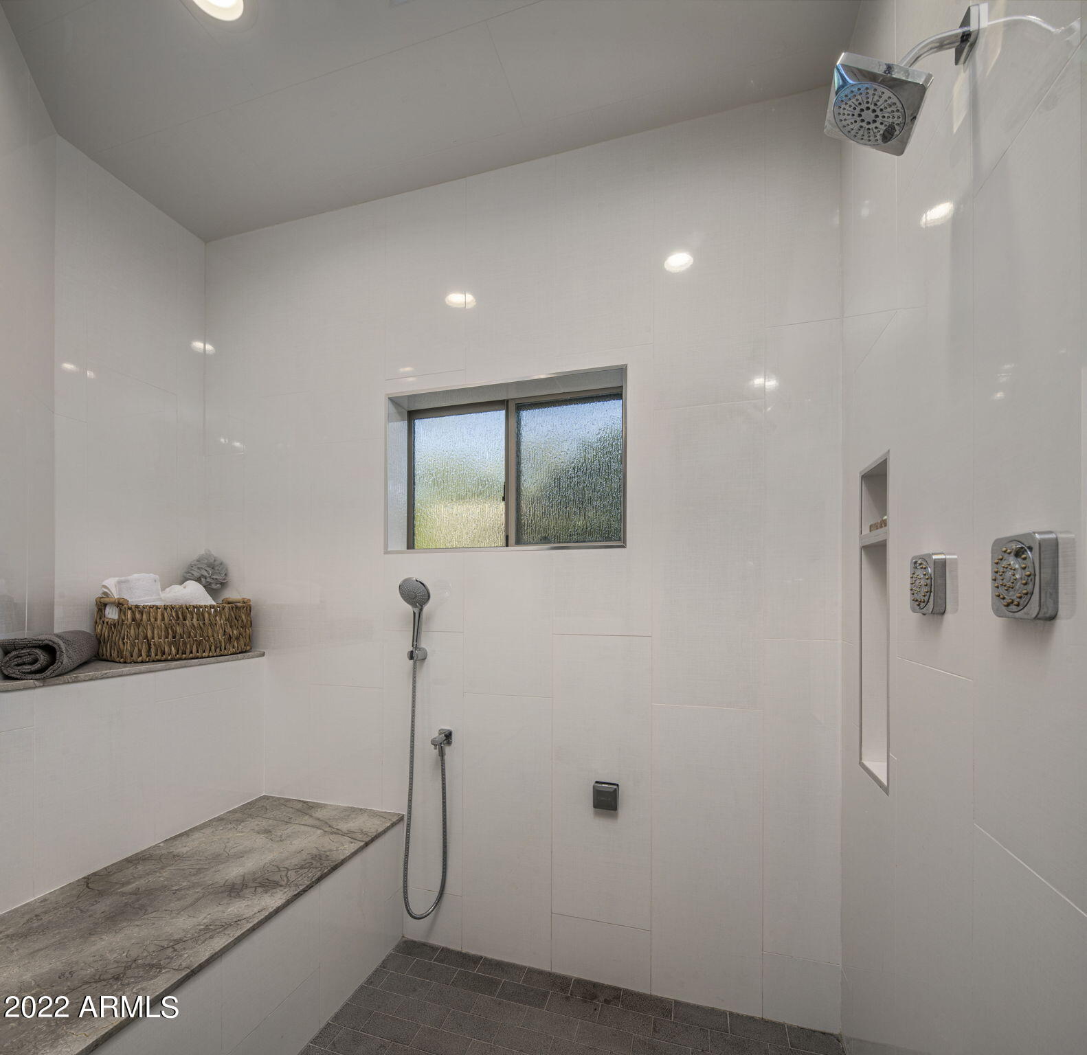 CHENEY ESTATES LOT 1-72 TR A-C D1 D2 E,F - Residential