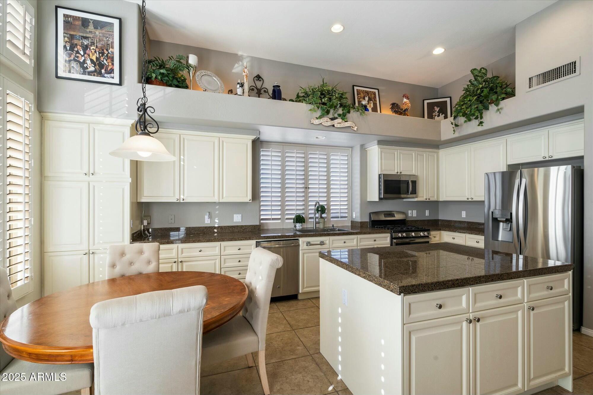 7105 E HIBISCUS Way