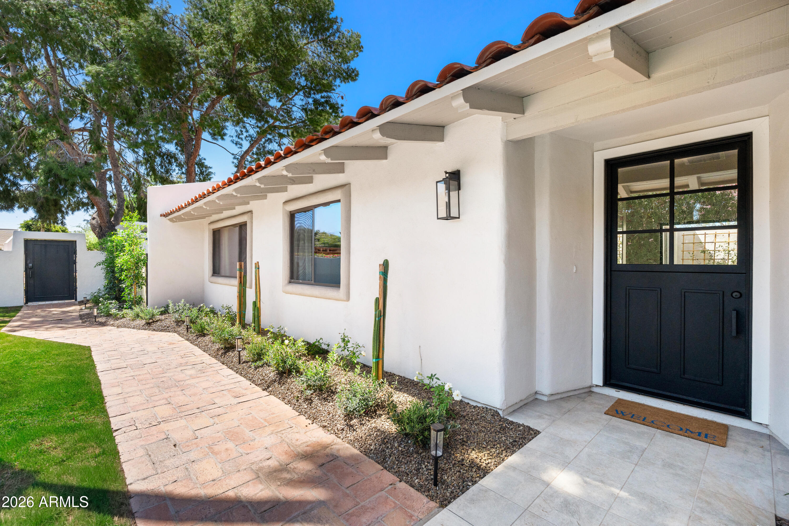 7602 E VIA DEL REPOSO --