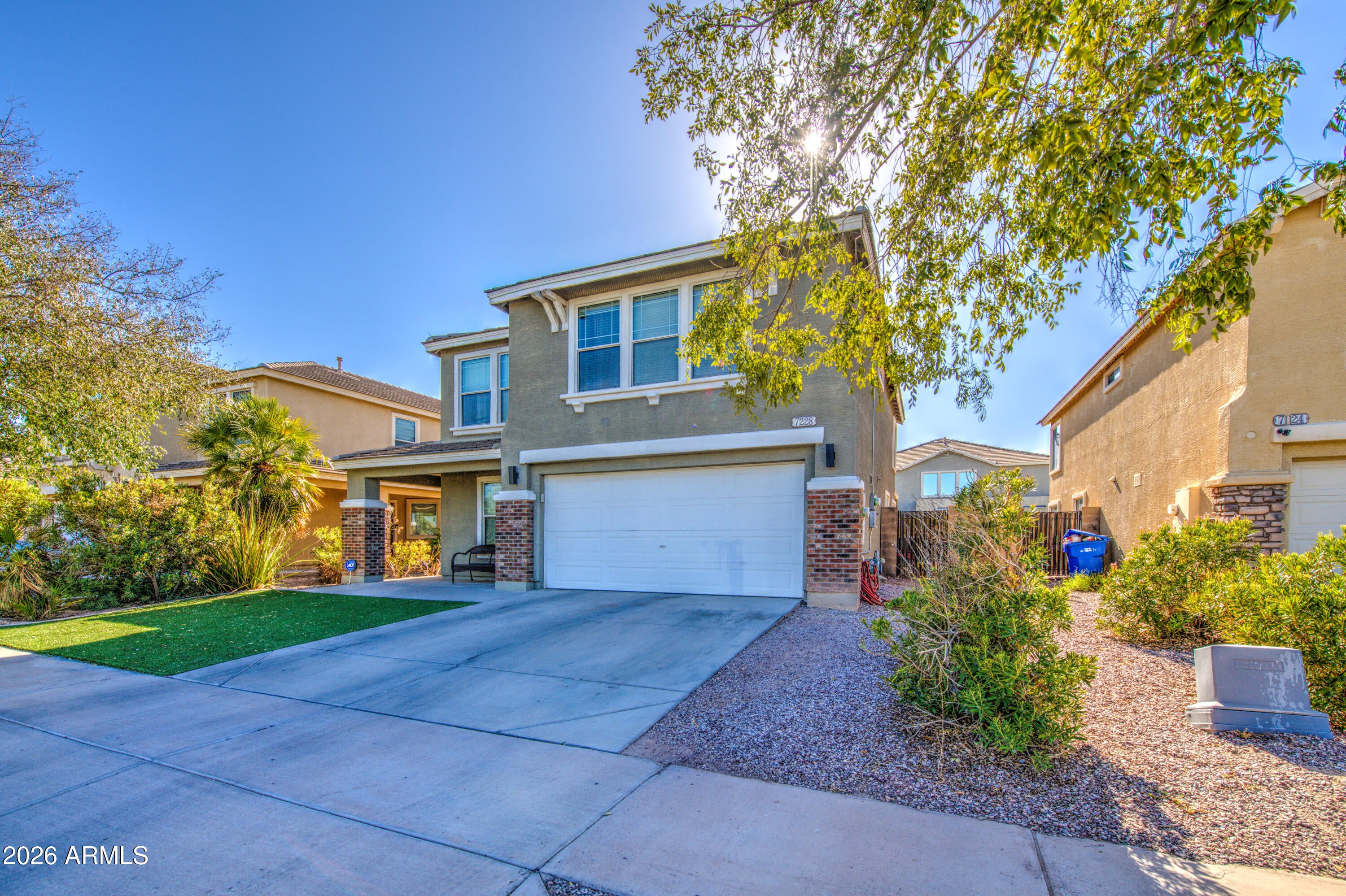 7228 S 42ND Drive
