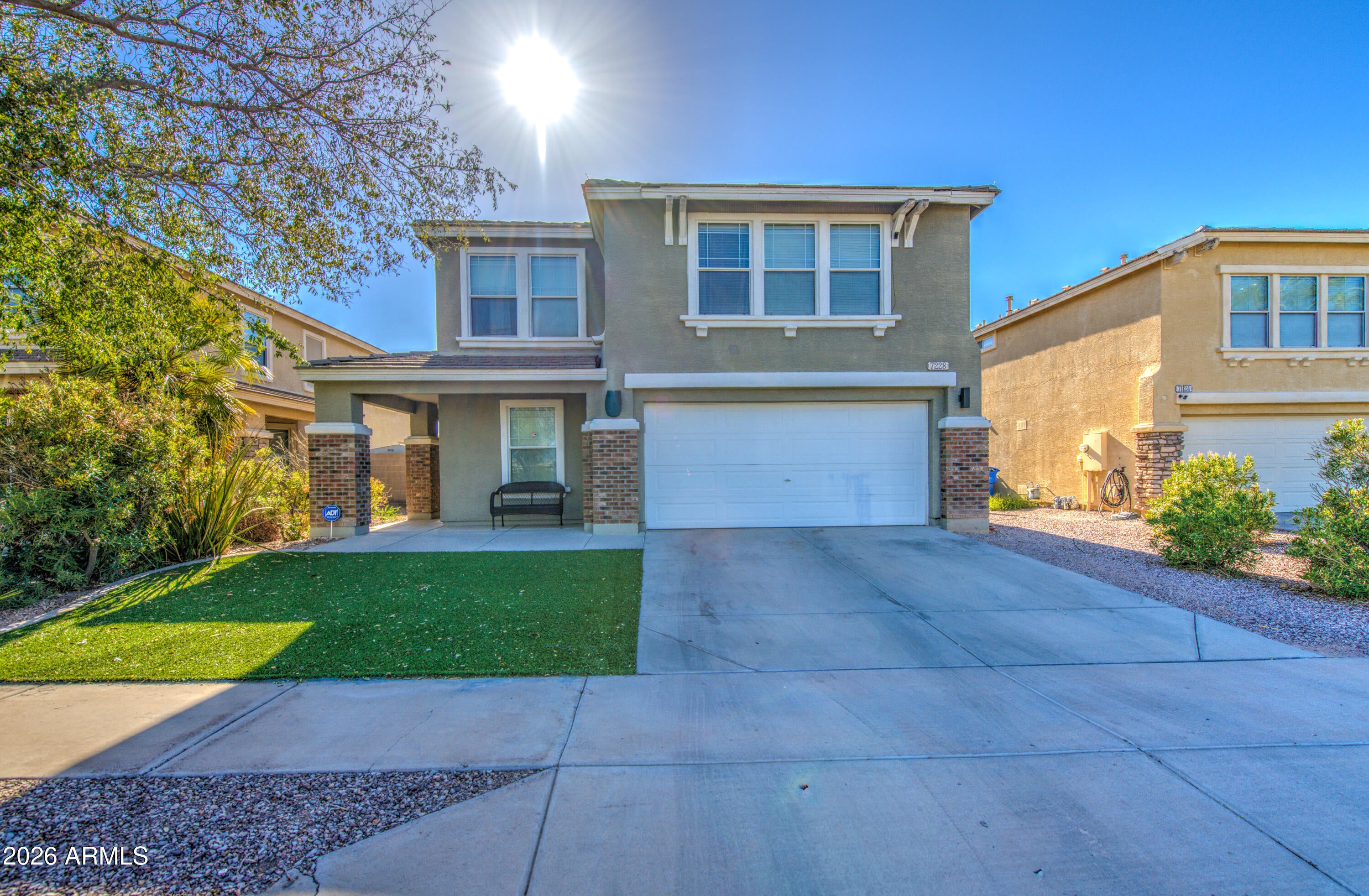 7228 S 42ND Drive