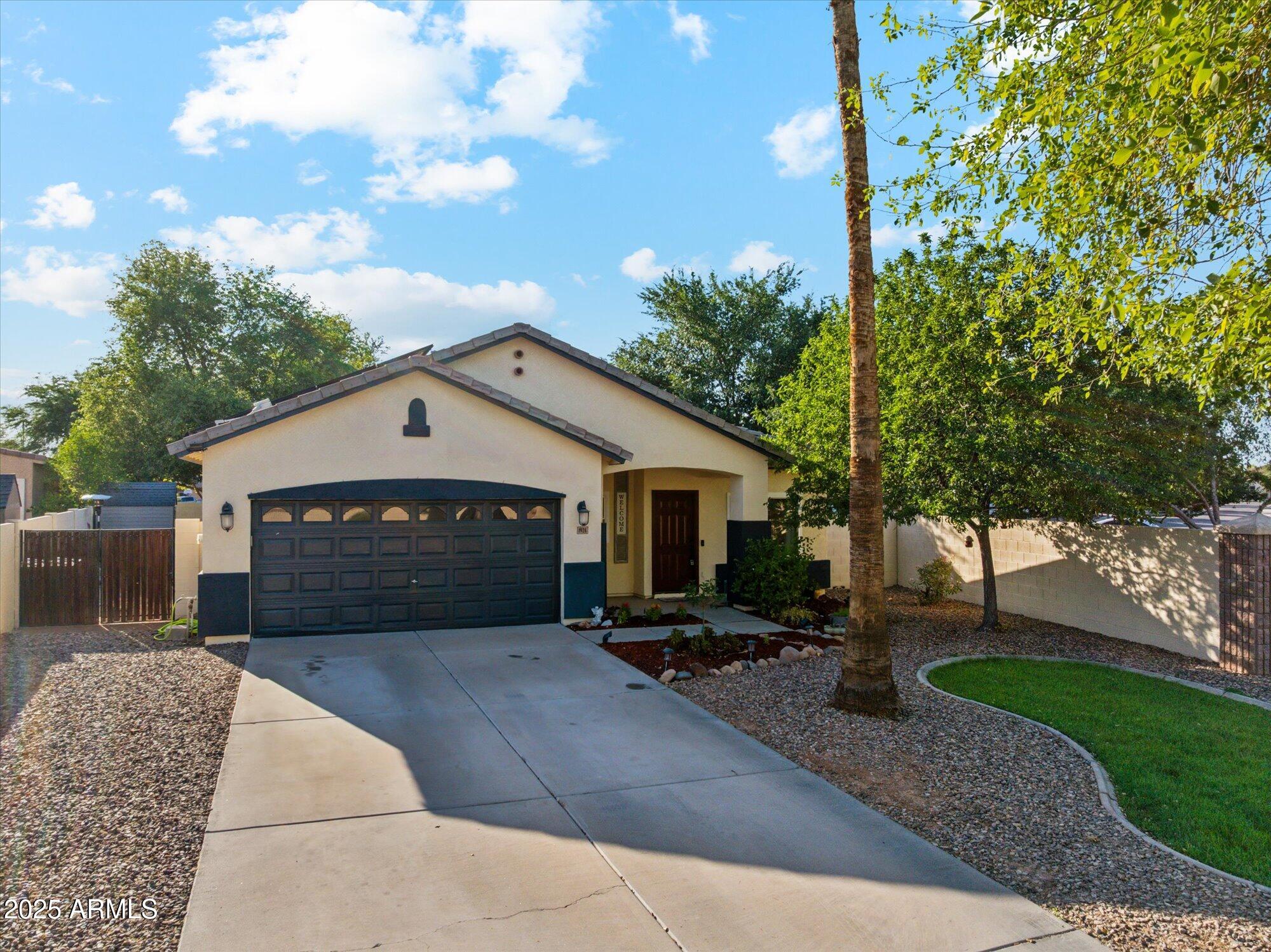 Homes 4 1924 S ROME Street
