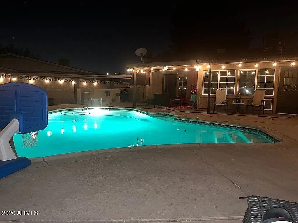 4648 W frier Drive