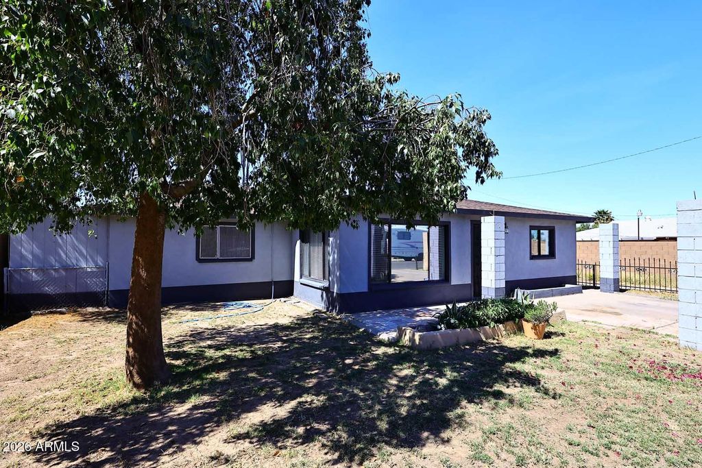 Photo of 6812 S 4th Avenue, Phoenix, AZ 85041 (MLS # 6999462)