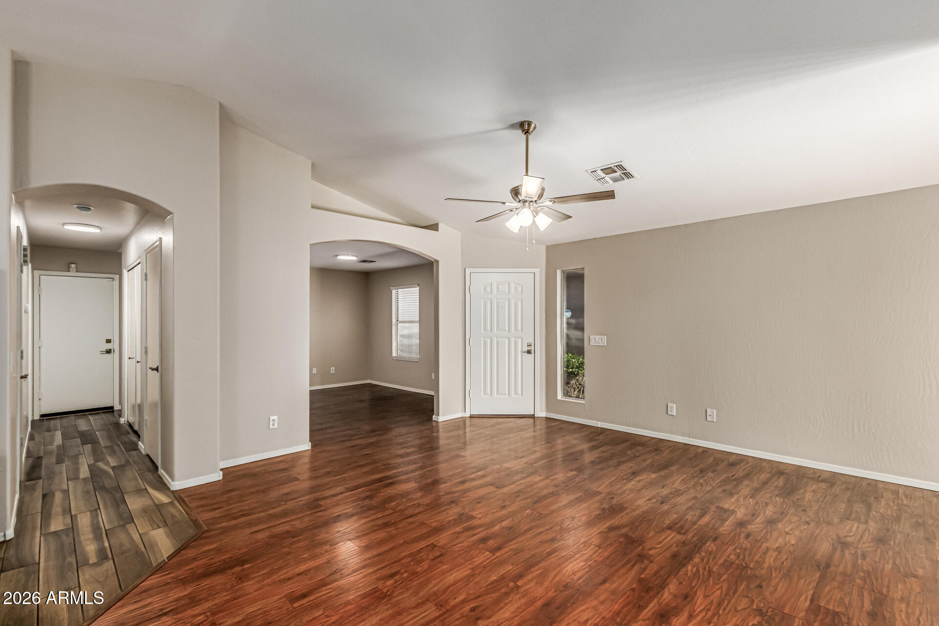 4533 E GLENHAVEN Drive