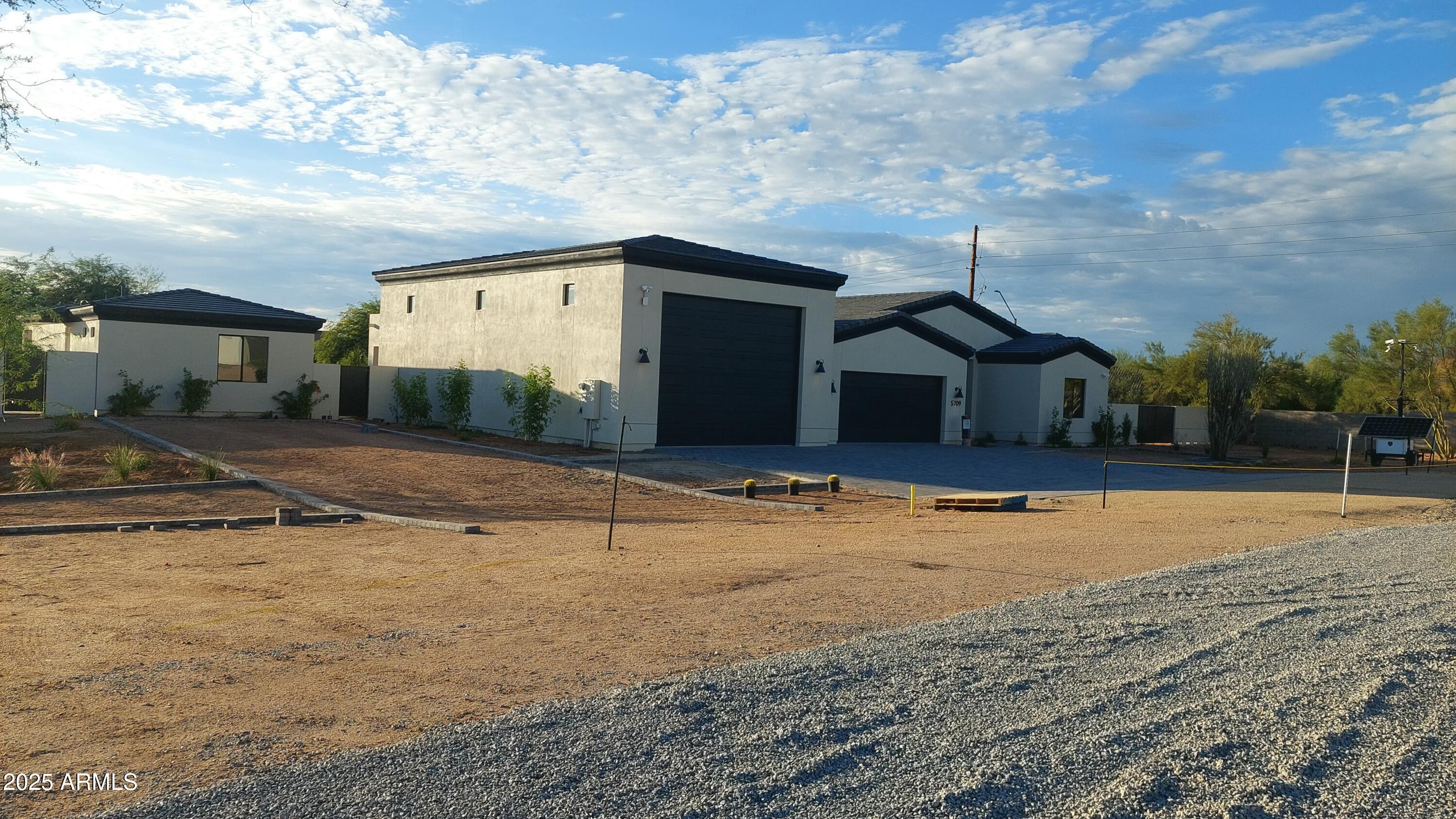 5709 E LONE MOUNTAIN Road