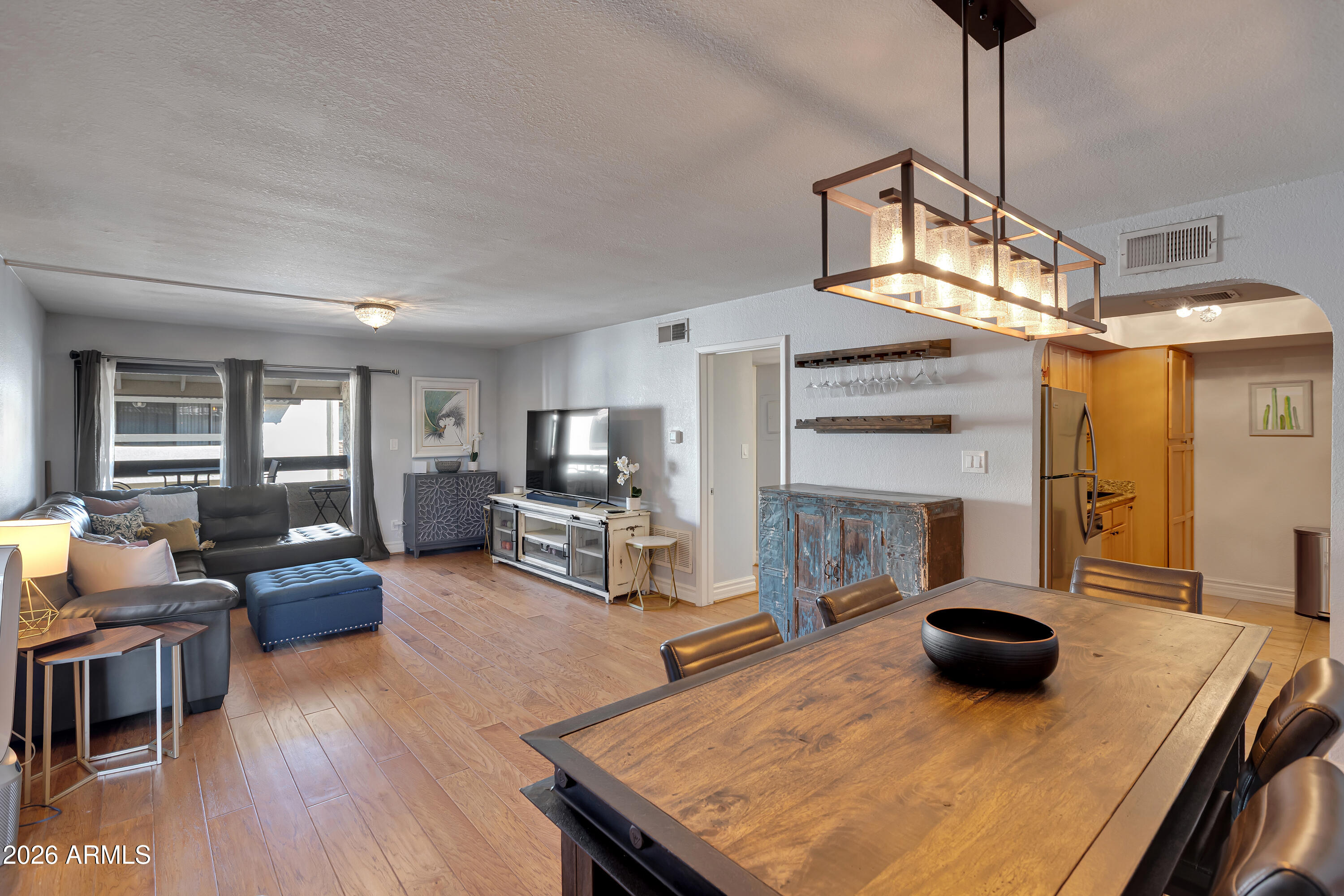 3825 E CAMELBACK Road 218