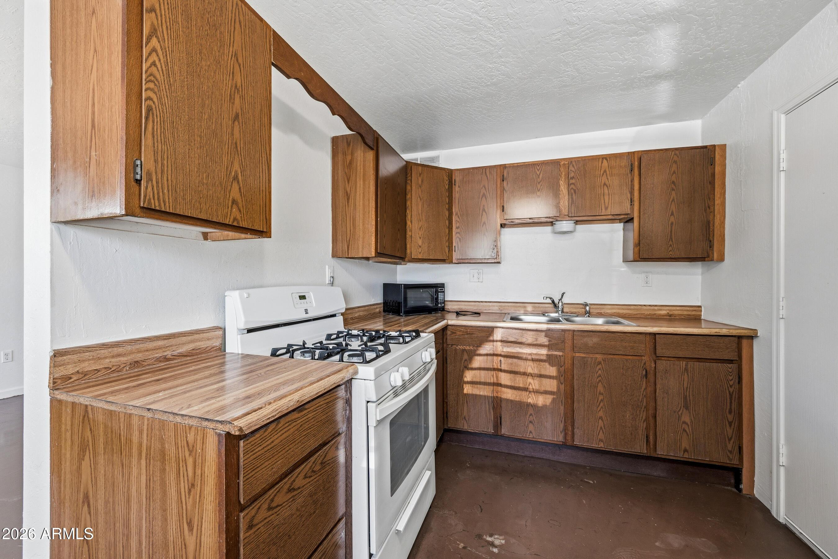 4326 N 13th Place # B