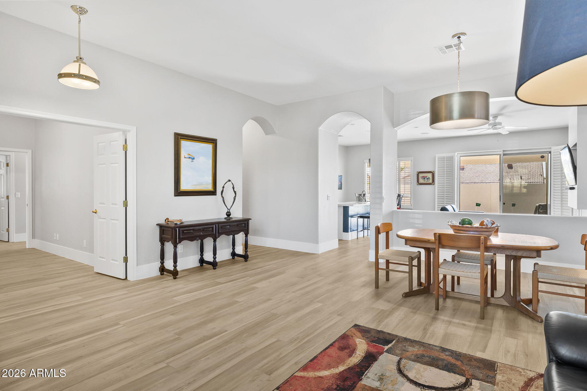 6223 E JUNIPER Avenue