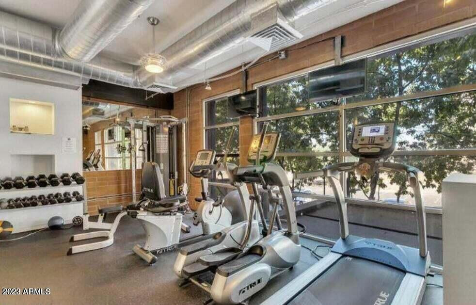 1326 N Central Avenue 414