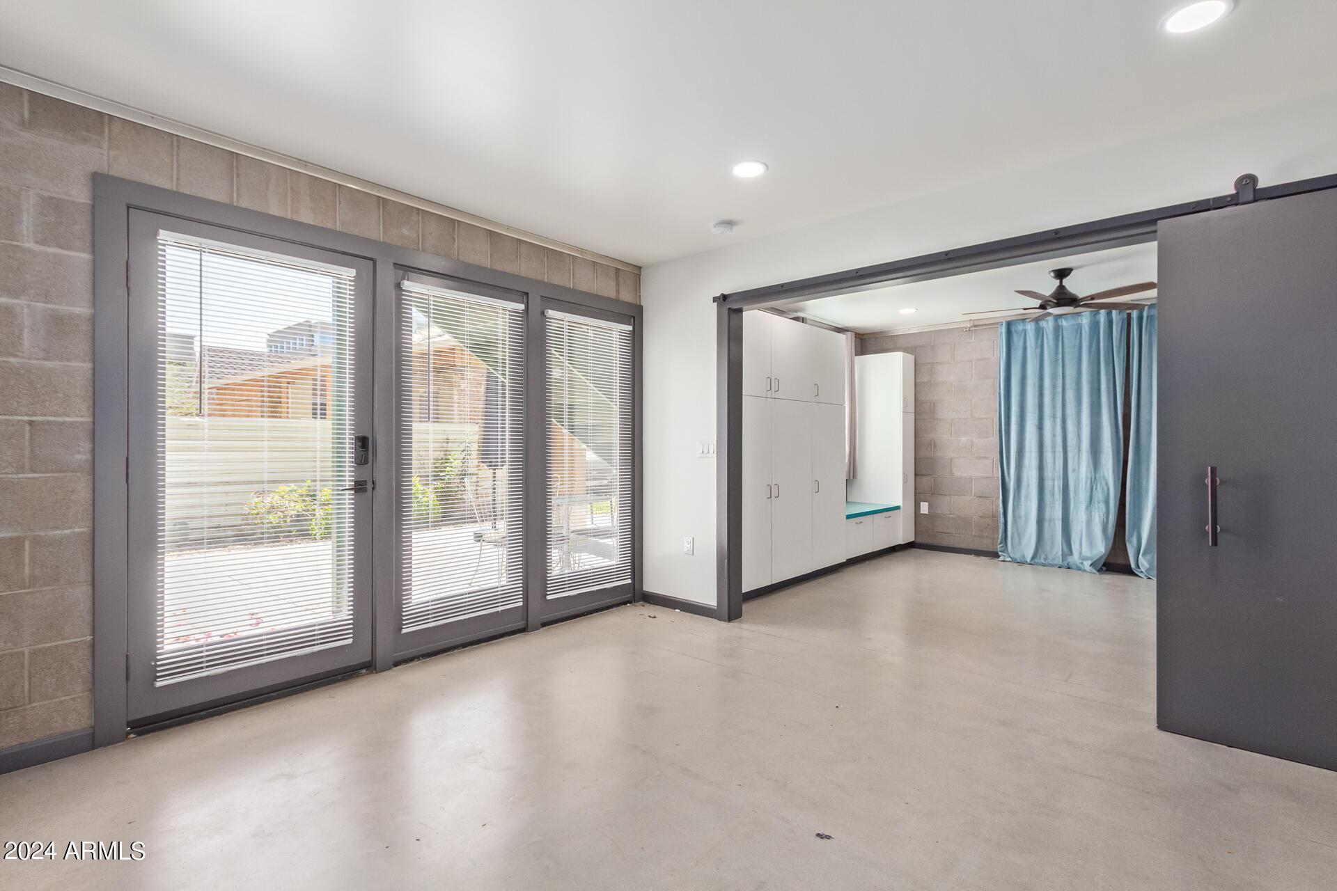 129 N 11th Avenue 1A